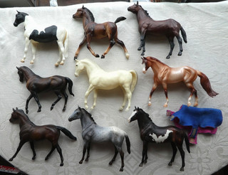 9 Breyer Classic Freedom 7" Horse Model Lot Vintage. Marked Breyer 1 Blanket