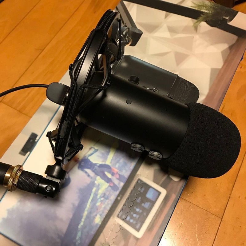 Logitech G Blue YetiCaster Yeti BM400C Podcast USB Microphone Used