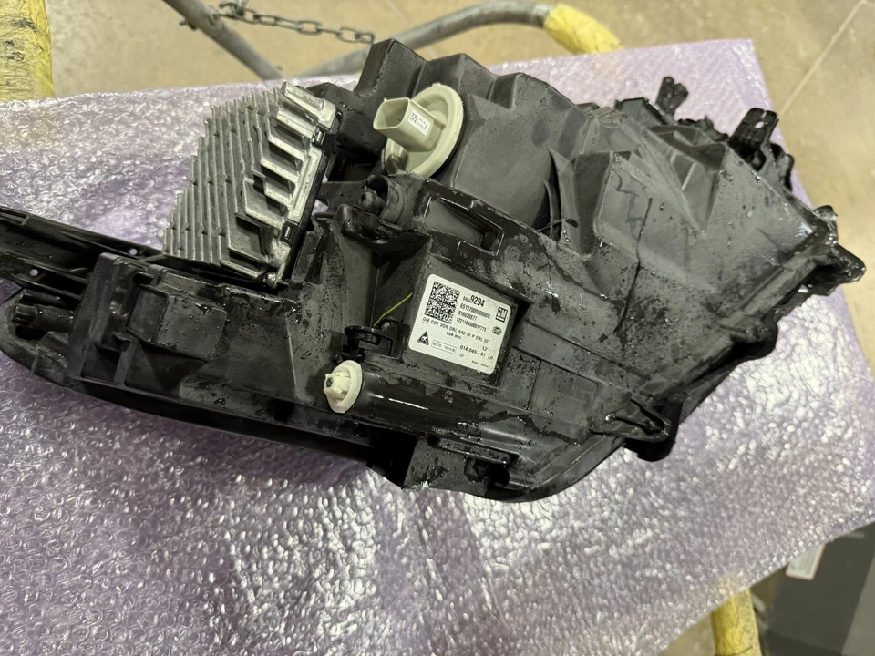 Faro lateral izquierdo del conductor Chevrolet Equinox 2022-2024 LED GM 85538064 Foto 4 de 4