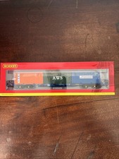 Hornby R60131 KFA Container Wagon (3x 20FT Containers) ‘Touax’