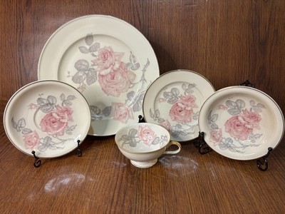 Hutschenreuther Selb Bavaria Germany Rose ''Juwel'' Dish Set