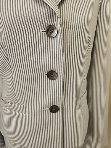 Vintage Jones New York SUIT White/Gray Striped Skirt Blazer 2 Piece Suit Sz 6 - Picture 5 of 8