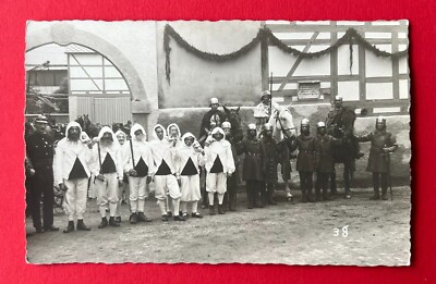Occasion photo postcard Freiberg around 1930 parade with types in costumes (140186
