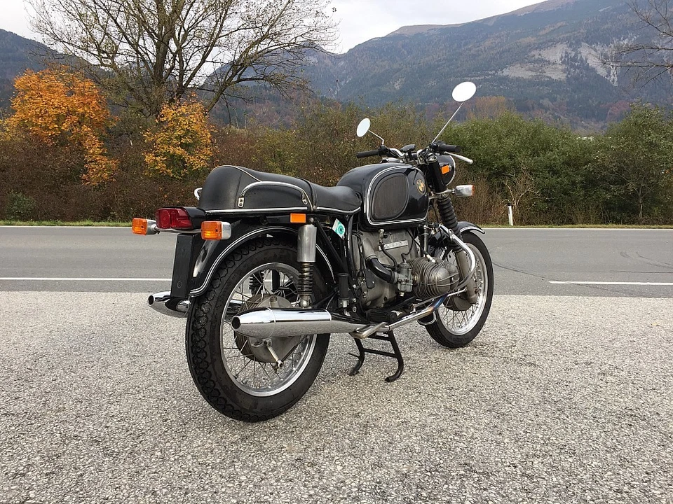 BMW R 50/5 Oldtimer Bj. 1970 Motorrad schwarz Motorcycle - Bild 3 von 4