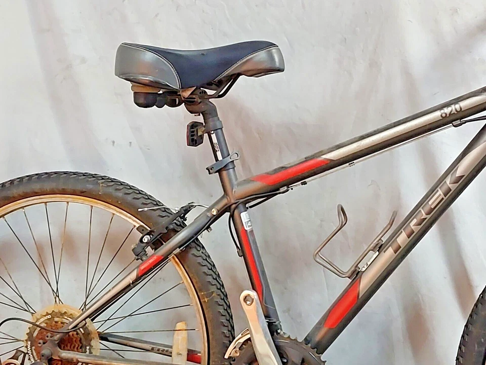 2020 Trek 820 MTB Bike 16" Small Hardtail Steel Suspension Shimano USA Shipper - Image 4 of 4