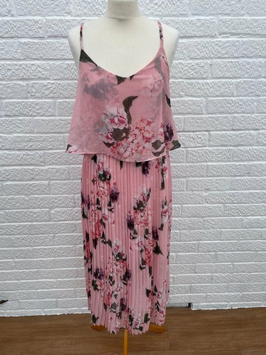 Ladies BNWT Urban Touch New Pink Midi 
