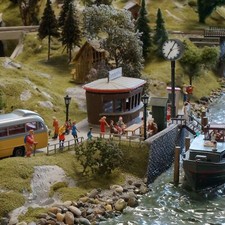 3 Stück Spur H0 1:87 LED Bahnhofsuhr Einfach Fertigmodell Modell Lampe DB