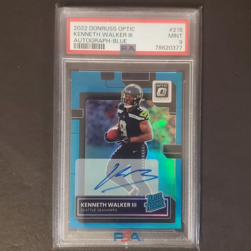 Kenneth Walker 2022 Optic Blue RC Autograph 15/99 POP 10 PSA 9