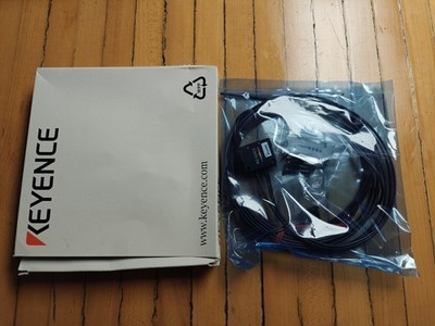 New In Box Keyence CZ-H35S Fiber Optic RGB Color Sensor