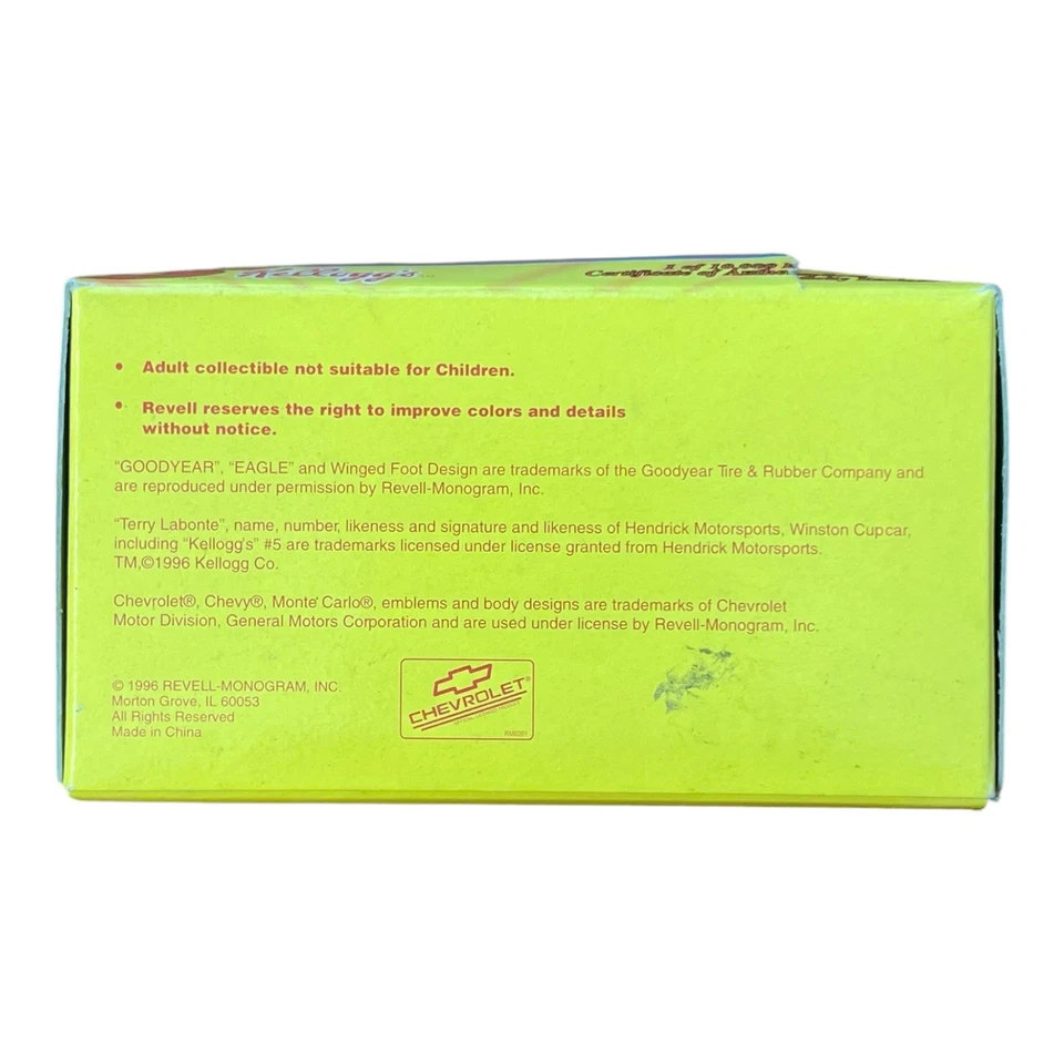 Terry Labonte #5 Kelloggs Honey Crunch 1996 Revell 1:64 Scale Die Cast - Image 4 of 4