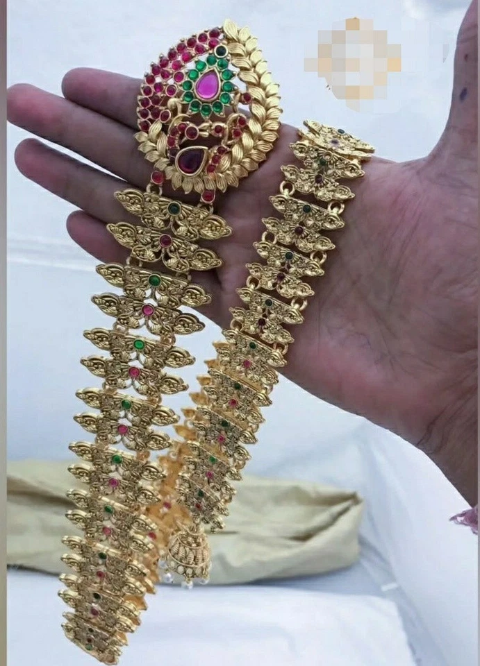 Conjunto de joyas Maggam Jada Bila accesorios para el cabello estilo Bollywood chapado en oro indio Foto 4 de 4