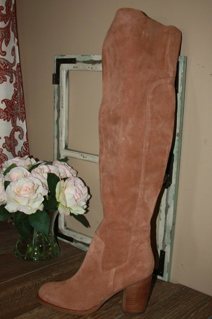 kelsi dagger brooklyn logan