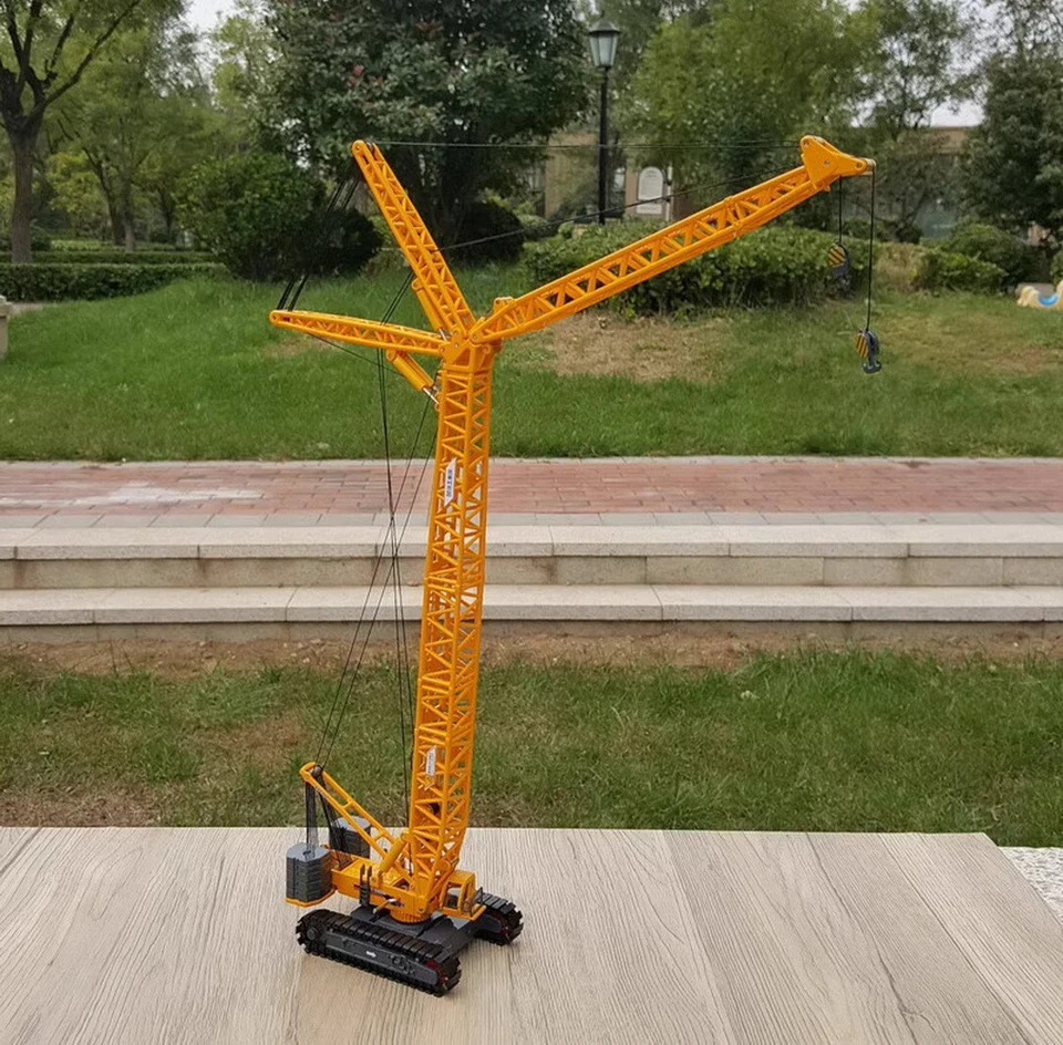 1/120 Scale XCMG XGC260 Crawler Crane Diecast Model Toy Collection Gift - Image 2 of 4