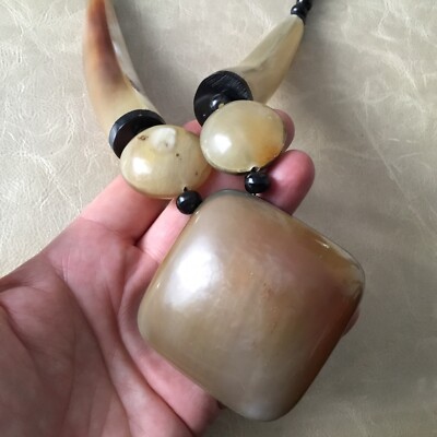 Imposante Ethno Halskette aus Rinderknochen Big Necklace
