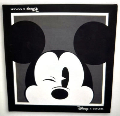 希少 COACH ミッキー パッチデザイン スカーフ COACH Women's Scarf Disney X MICKEY FACE 100% Silk 24x24 NEW