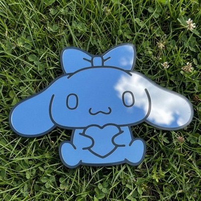 Cinnamoroll Loves To Watch Mirror