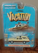 Greenlight Hollywood  Series 24  VACATION 1970 Oldsmobile Vista Cruiser  * MIP *