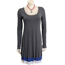 Bailey 44 Long Sleeve Knit Dress Scoop Neck Short Layered Hem Size S Gray 