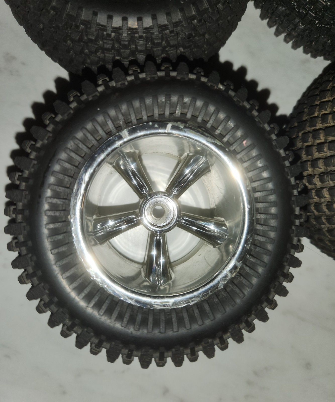 Proline Gladiator 2.2x2.0 Pro 170 Vintage RC Car Wheels with 2WD and 1:10 Scale