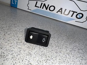 BMW 5 Touring E39 Schalter für Fensterheber hinten links 8368974 2.50 33766309