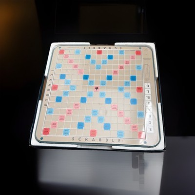 Vintage Scrabble Deluxe Edition Rotating Turntable S and R Games 1977 EUC