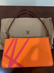 pochette orange fluo