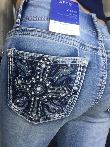 Apt.9 Women’s Rhinestone Tummy-Control Mid Rise Capris Cropped Blue Denim Jeans - Picture 31 of 42