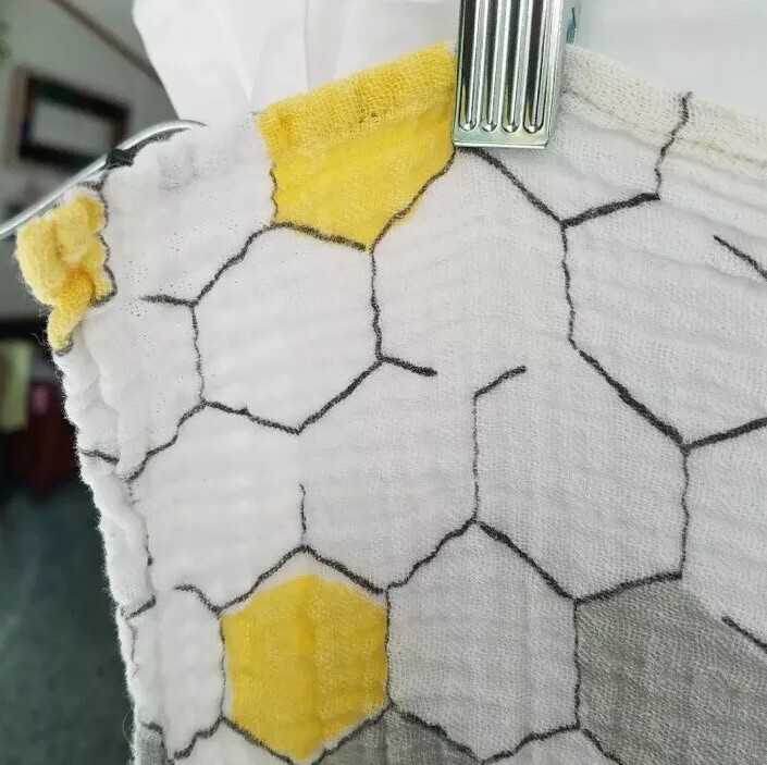 Aden + Anais Honey Comb Swaddle Blanket 46x44in Soft Yellow Grey White Baby Muslin-image