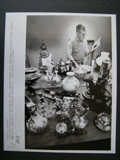 Glossy Press Photo 1986 Bolton MA American Furniture Specialist Henry Harlow 