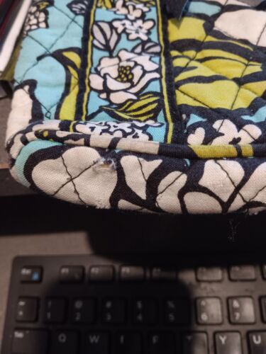 Vera Bradley Hipster Crossbody Island Blooms Retired Pattern from 2012 - Picture 11 of 11