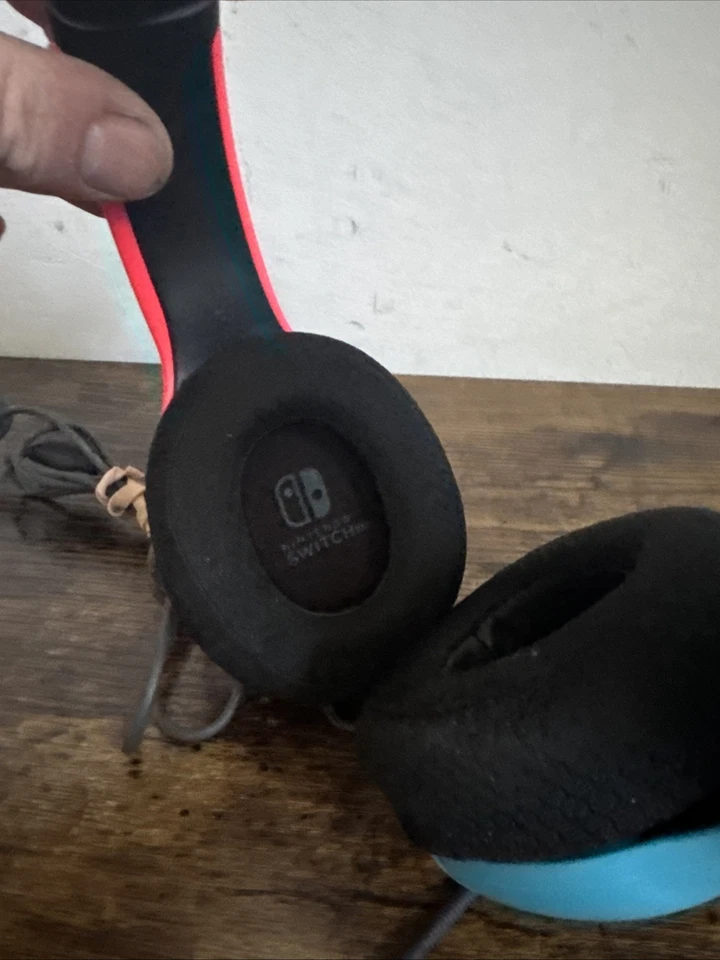 PDP LVL40 Azul Rojo Sobre la Oreja Auriculares para Juegos con Cable para Nintendo Switch 3.5mm. Foto 3 de 4
