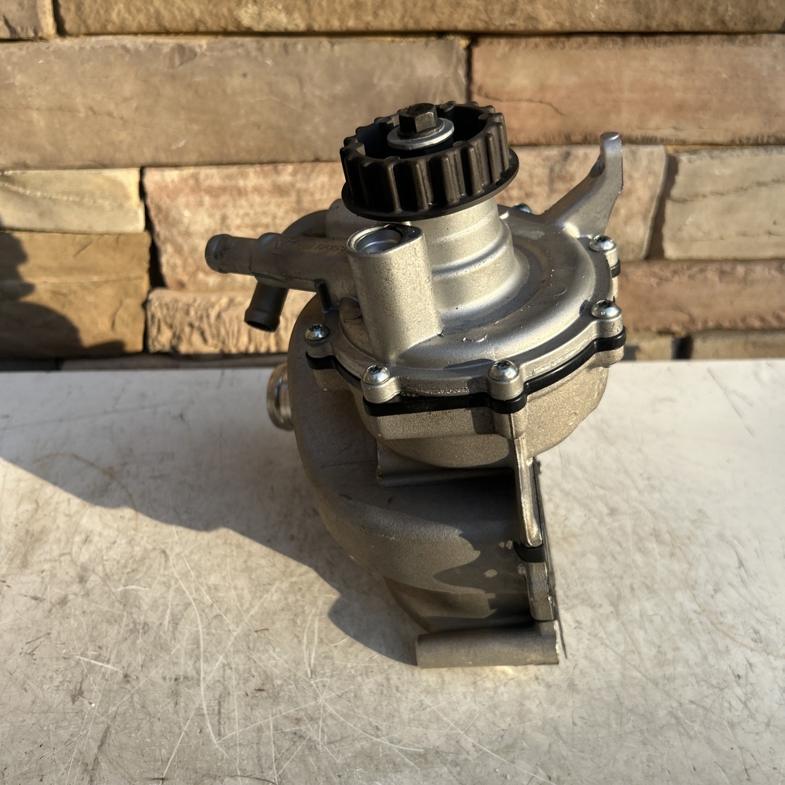 2020 Mclaren 720s Coolant Water Pump 14FA182CP 2K KMS