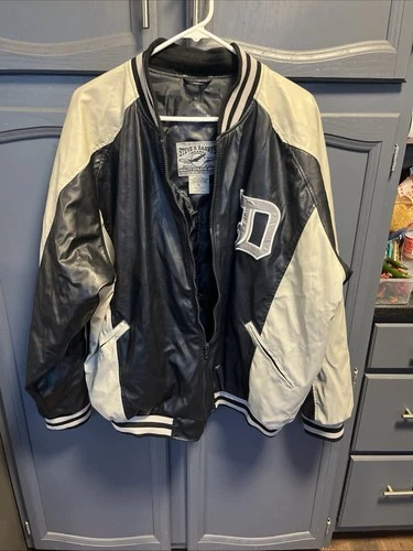 VTG Steve &Berrys Detroit Varsity Jacket, Old English D XL - product listing photo