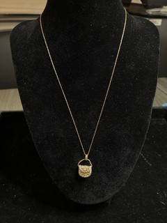 Beautiful 14k Gold Necklace With Purse Pendant 18” 4 Grams