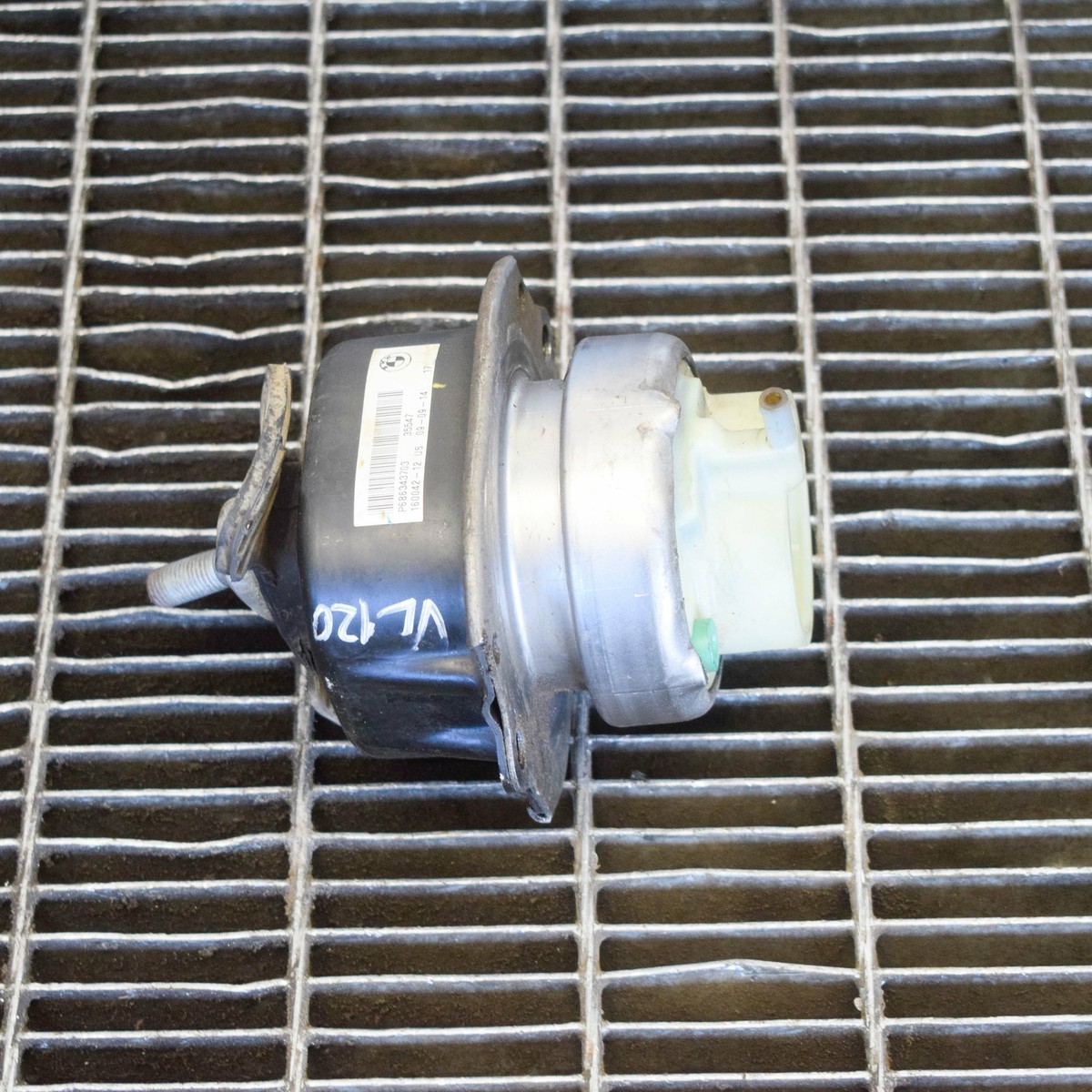 BMW X5 F15 Left Side Engine Mount 6863437 2.0 Diesel 160kw 2015 | eBay