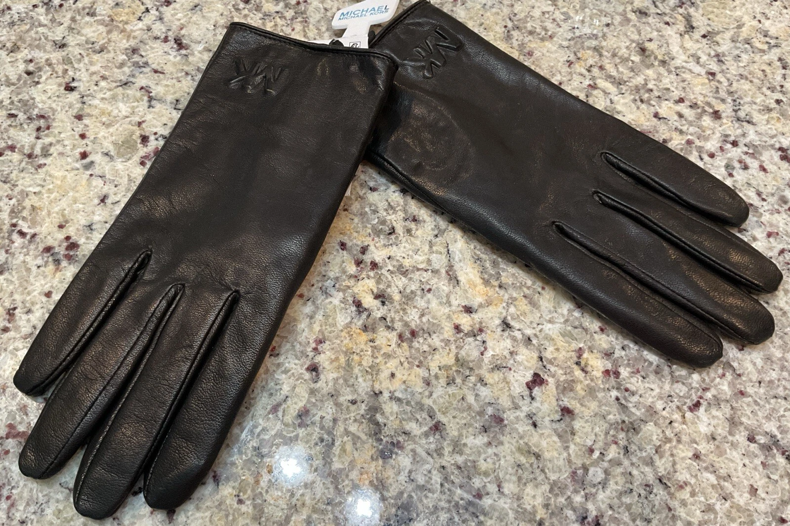 MICHAEL KORS Womens Sz L Embossed Logo Leather Gloves Black Touchscreen MSRP $98