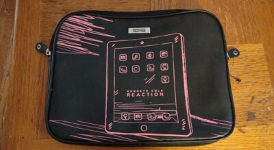 Kenneth Cole Reaction Black Pink  Make Up Bag