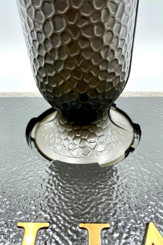 Jarrón iónico - Florero cementerio de repuesto - Base D de 4" con 3 bridas a Lo Foto 2 de 4