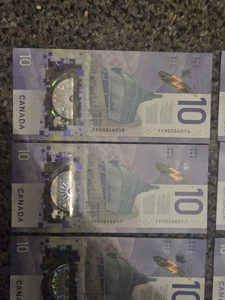 Sequential lot of 10× 2018 canadian 10 dollar bills - AU-UNC condition - Image 3 of 4
