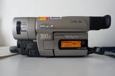 Sony Handycam CCD-TRV66 Hi-8 Analog Camcorder