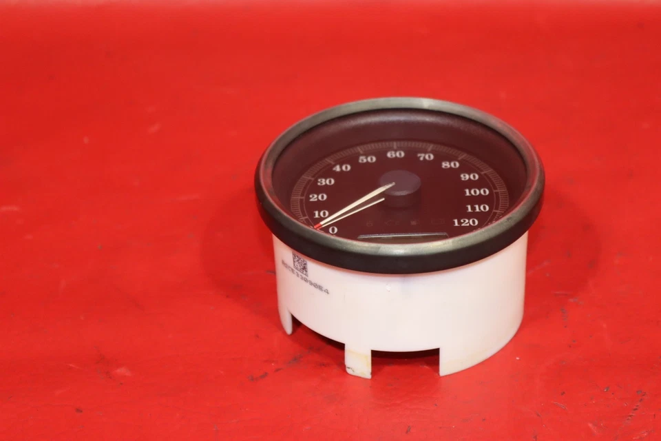 Harley-Davidson Sportster 1200 Nightster XL1200N 2009 velocímetro velocímetro 6.660 millas Foto 2 de 4