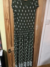 Roman size18 long maxi dress L65in short sleeve stretch elastic waist Khakigreen