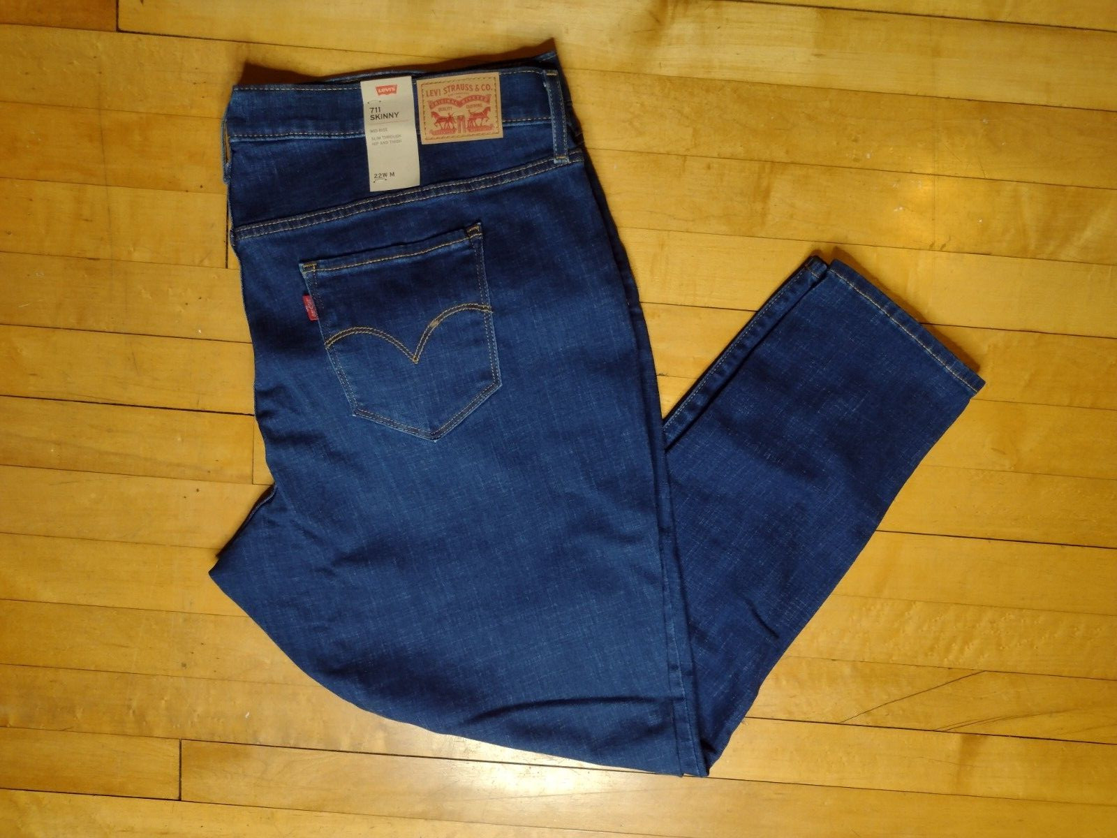 Levi's Women's Plus-Size 711 Skinny Jeans, Marine Overboard,