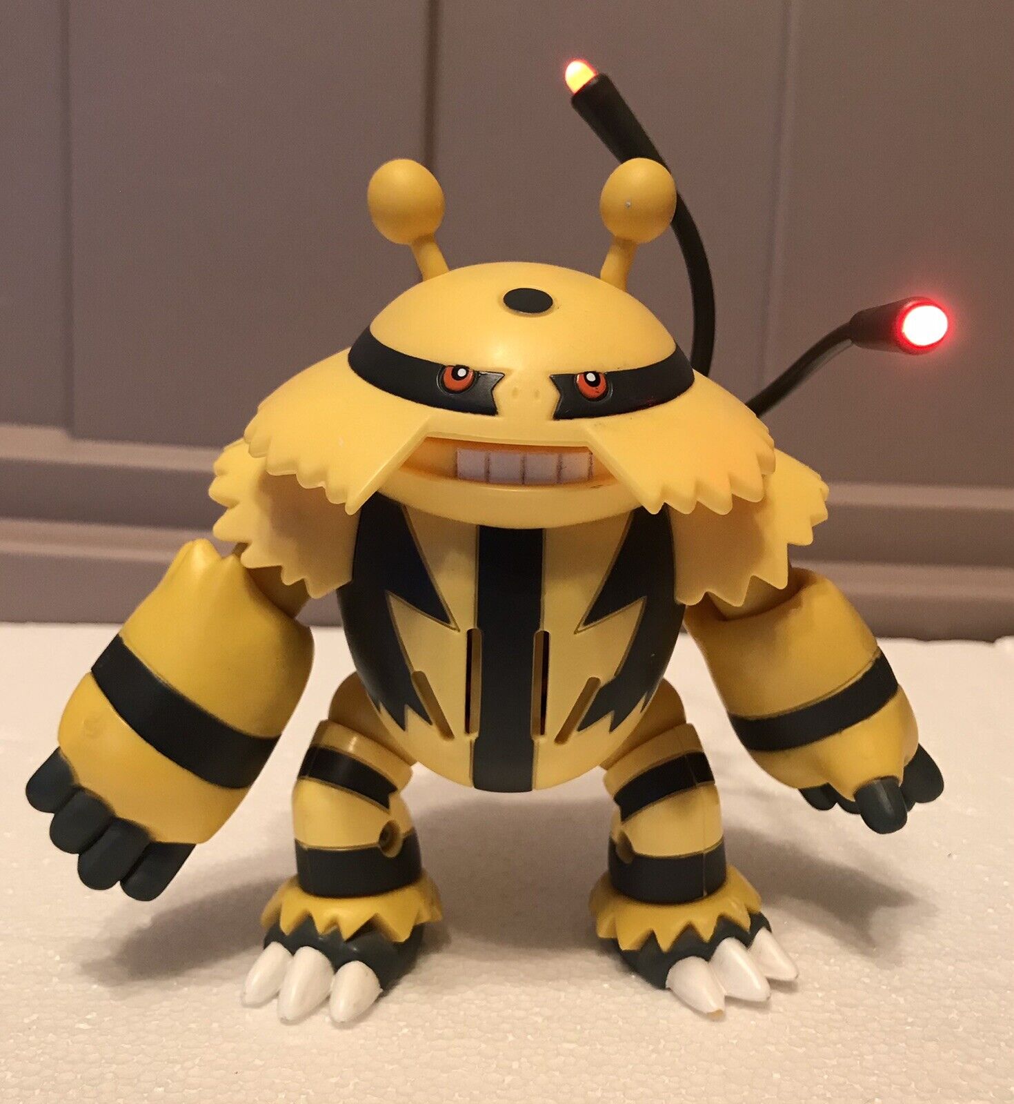 Electabuzz pokémon jazzawares boneco figure kanto eletrico.