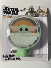 ⭐️ STAR WARS Baby Yoda Mandalorain LED Night Light. Sold Out In Stores!