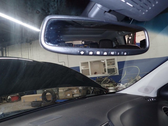 13 INFINITI JX35 OEM Rear View Mirror w/Auto Dim & Garage Door Opener