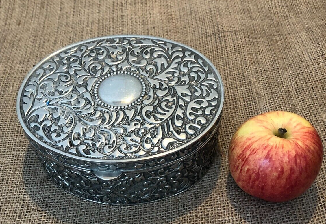 vintage large oval chased silver plated jewellery /trinket box
