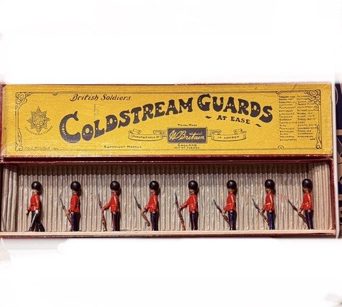W.Britain #315 Coldstream - At Ease (8 Figures) (1935-1938)