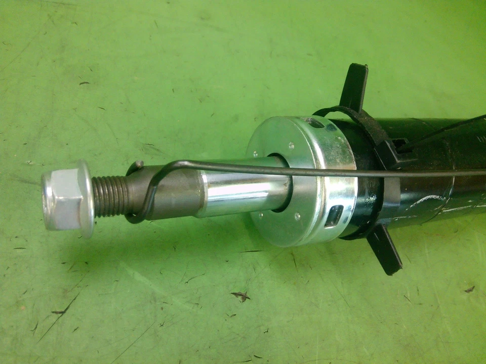 1992 MERCEDES BENZ 190E FRONT SUSPENSION STRUT SHOCK - LIKE NEW Foto 2 de 4