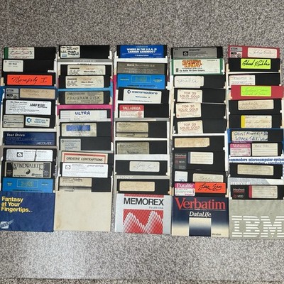 Commodore 64/128 C64 5.25'' Floppy Disk Lot 120+ Disks Games/Software- Untested